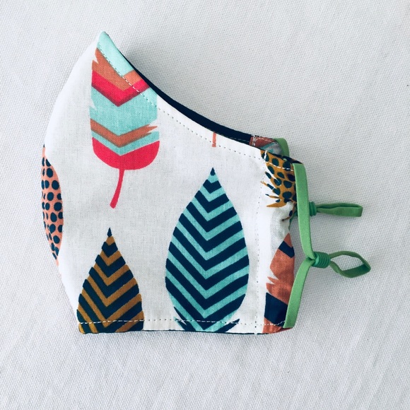 HAND CRAFTED FACE MASK LEAVES FEATHERS MULTICOLORS - Picture 5 of 6